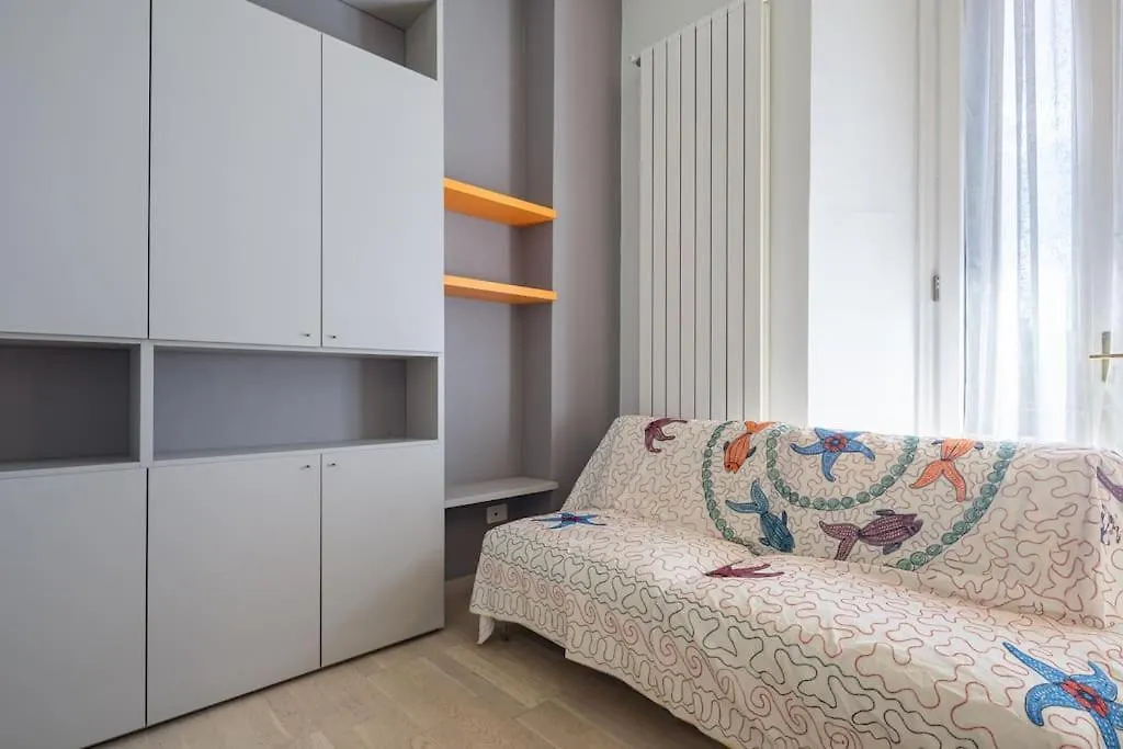 Small & Charming 1-Br Apt Florens